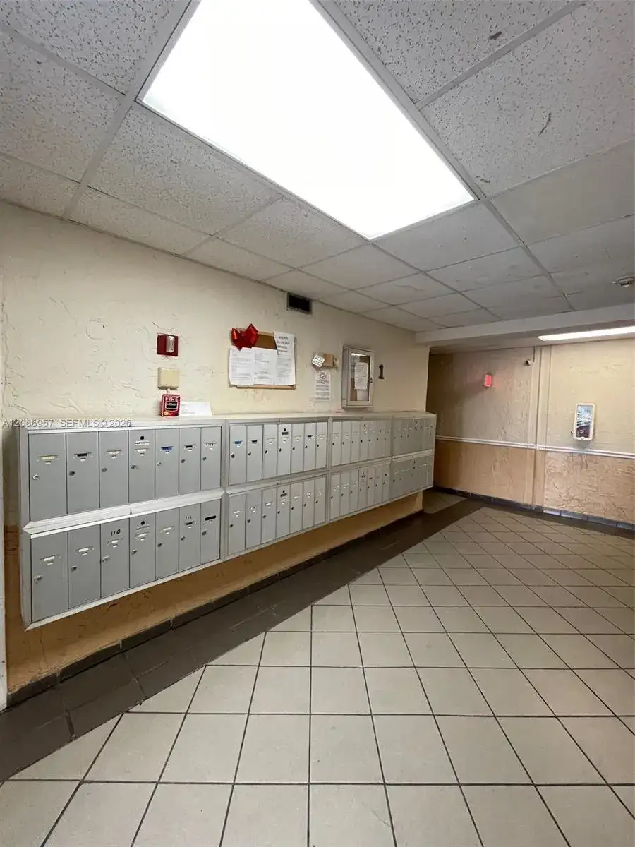 5625 W 20th Ave # 215, Hialeah FL 33012 photo 2