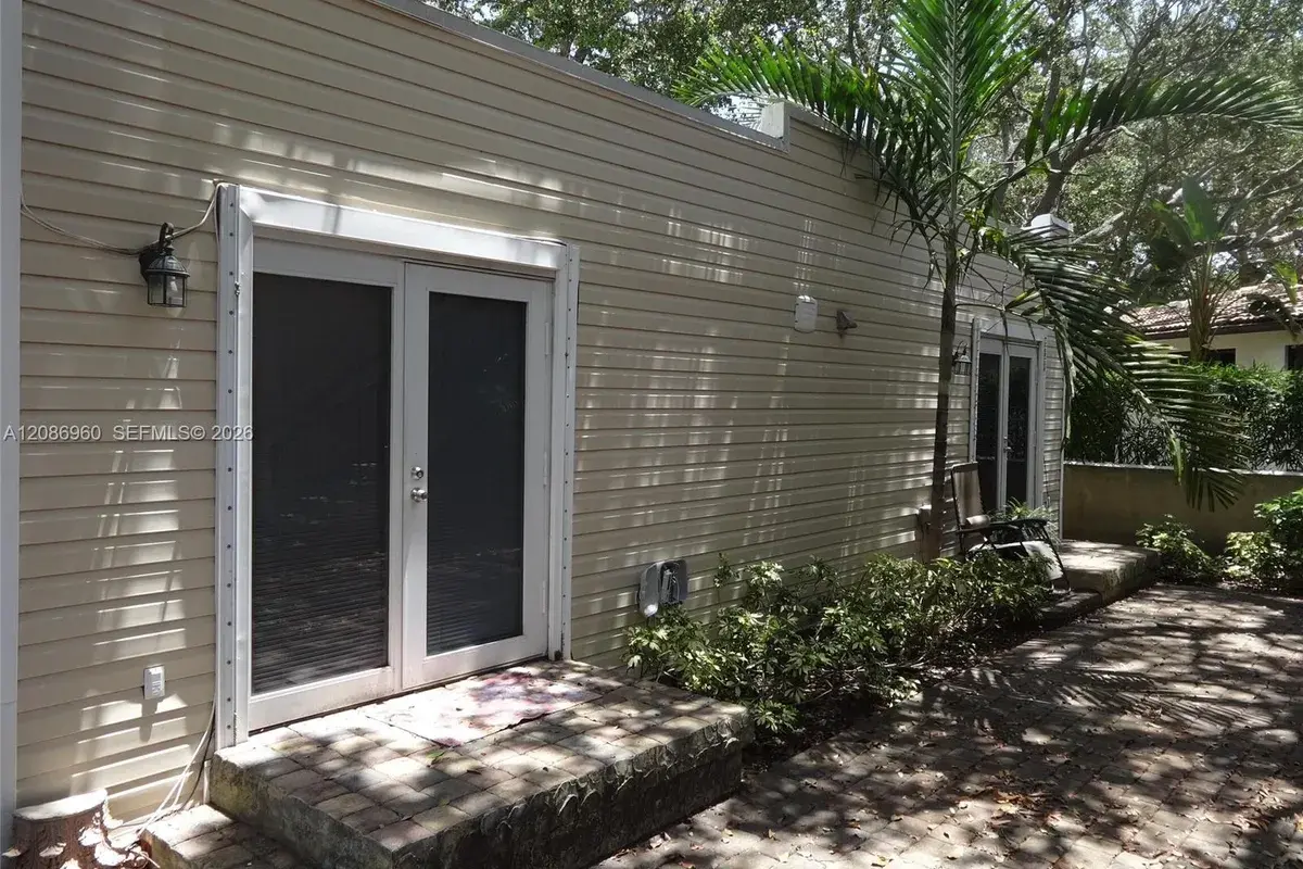 1212 SE 6th St # 4, Fort Lauderdale FL 33301