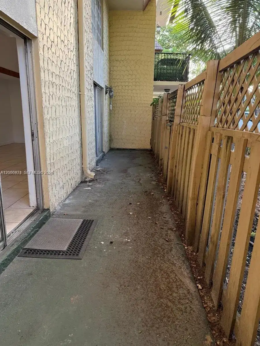 8600 SW 109th Ave # 112, Miami FL 33173 photo 2