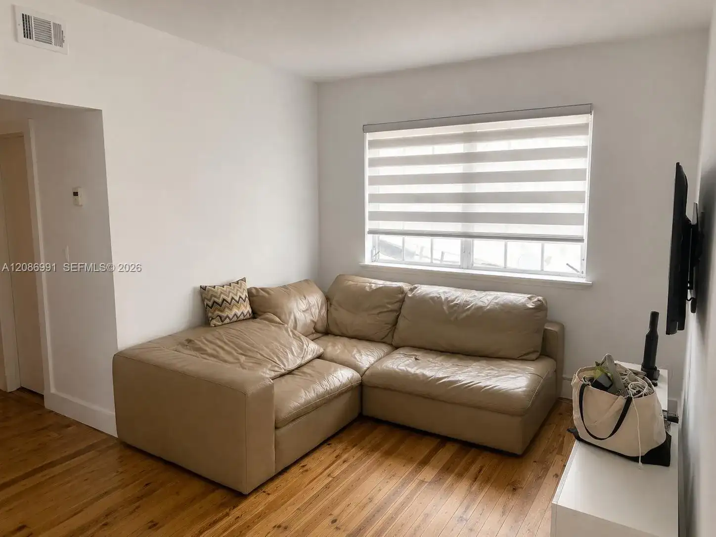 830 10th St # 3, Miami Beach FL 33139 photo 2
