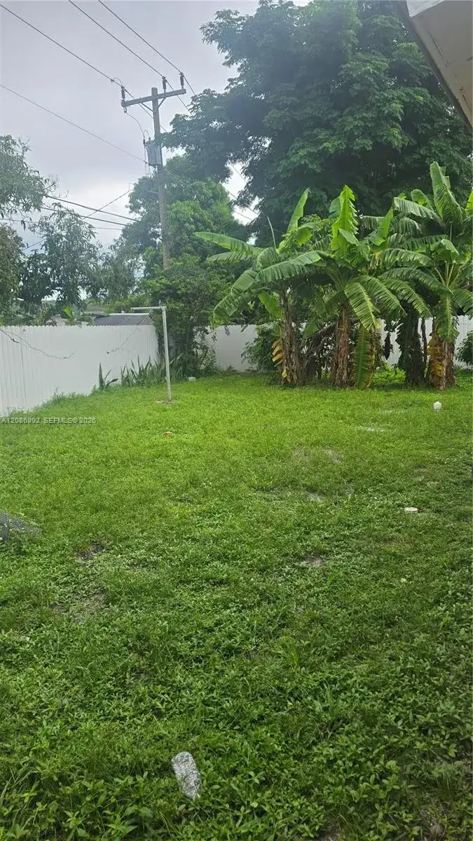 2911 NW 163rd St, Miami Gardens FL 33054 photo 4