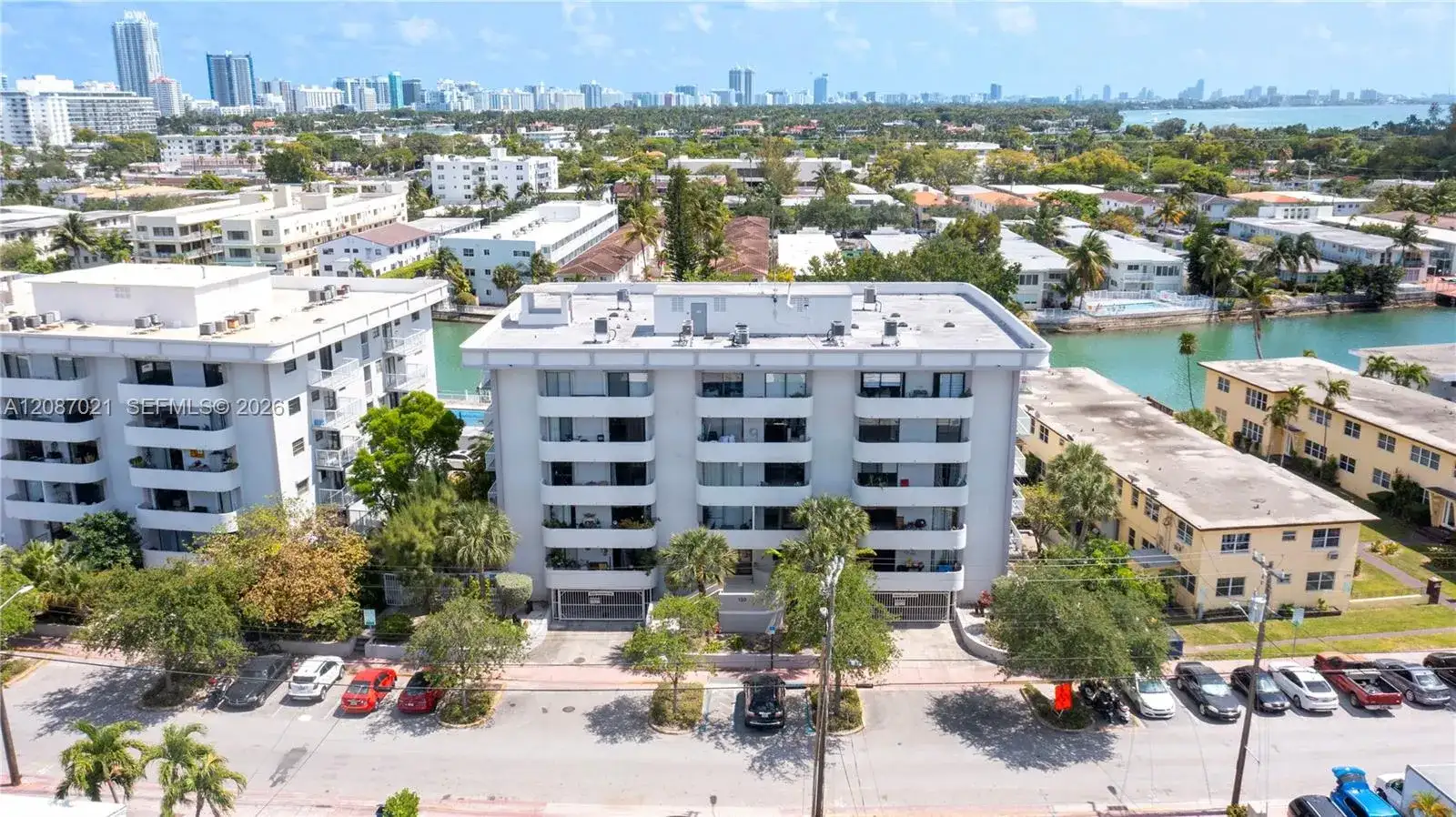 130 S Shore Dr # 2F, Miami Beach FL 33141 photo 2