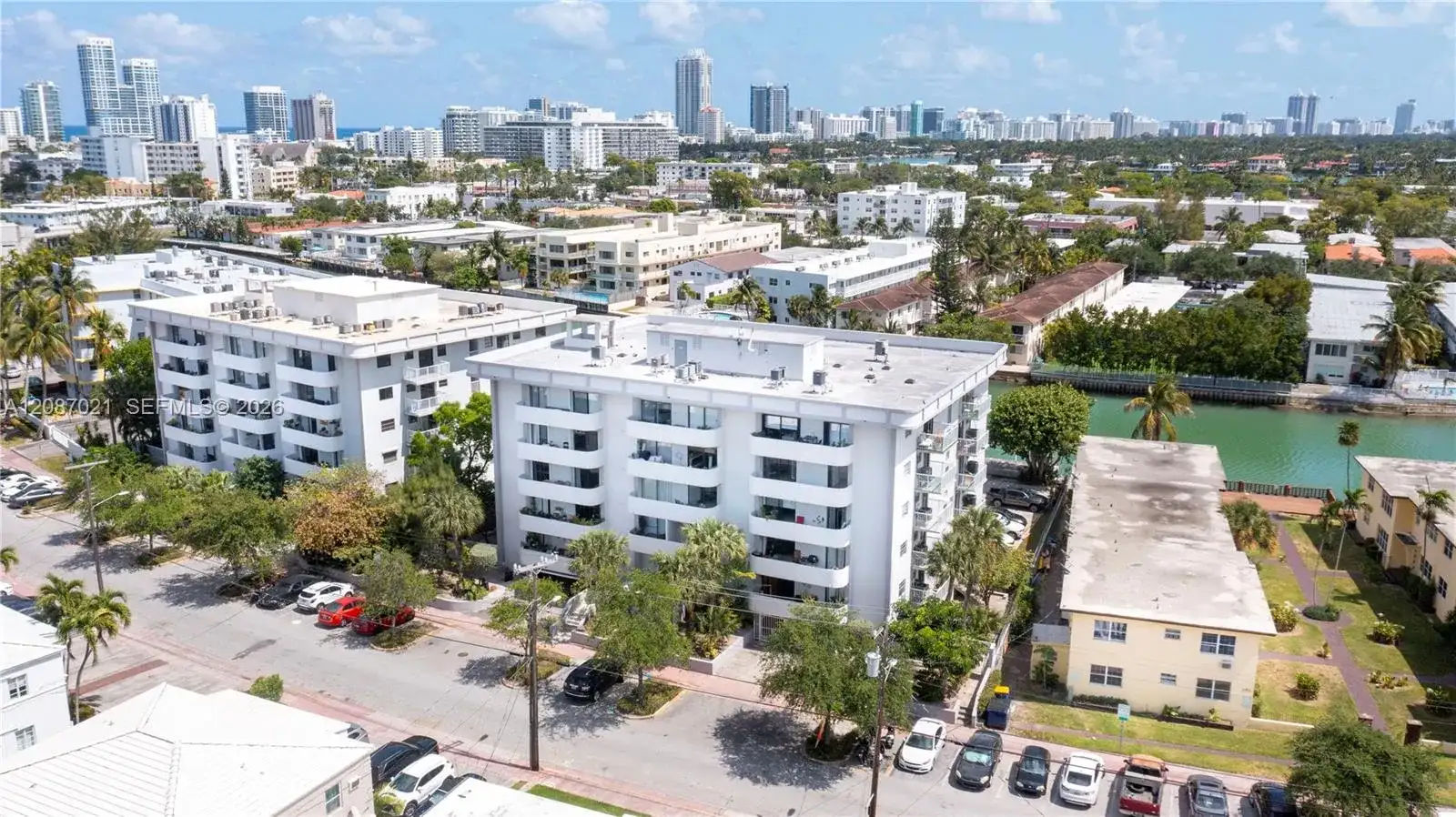 130 S Shore Dr # 2F, Miami Beach FL 33141 photo 3