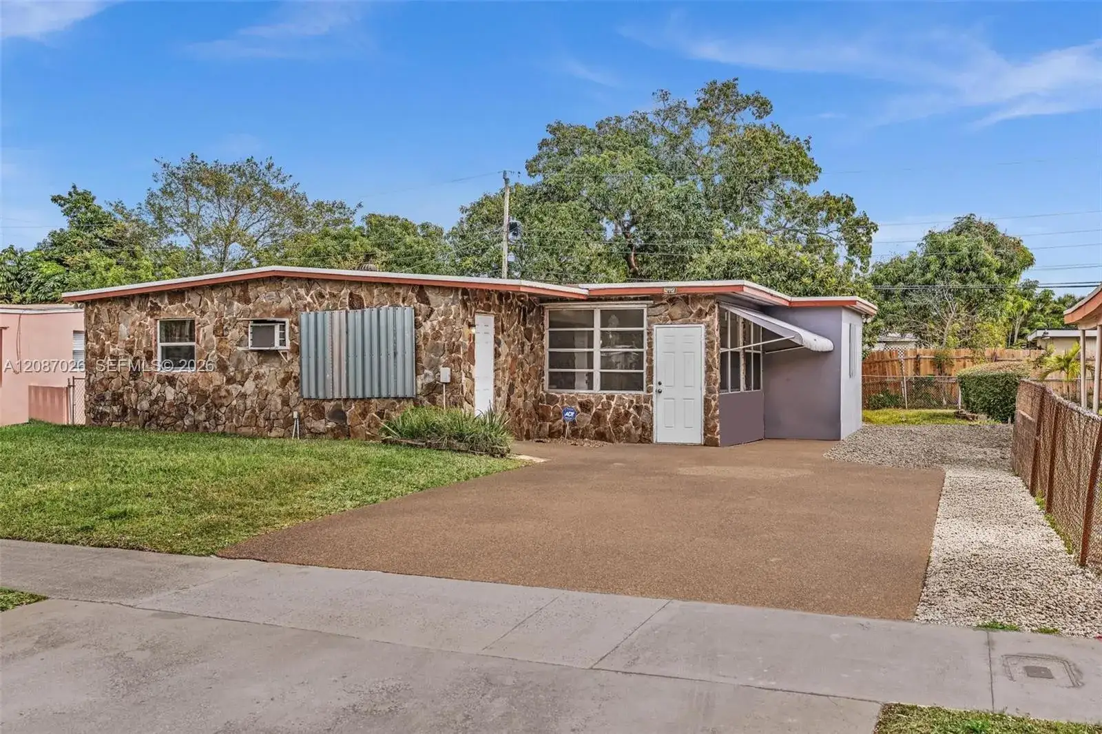 1824 NW 25th Ave, Fort Lauderdale FL 33311
