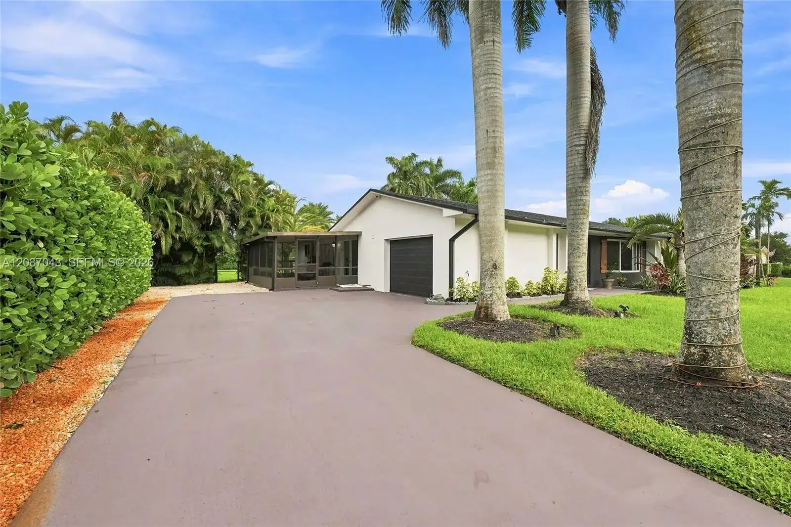 13402 SW 29th St, Davie FL 33330 photo 3