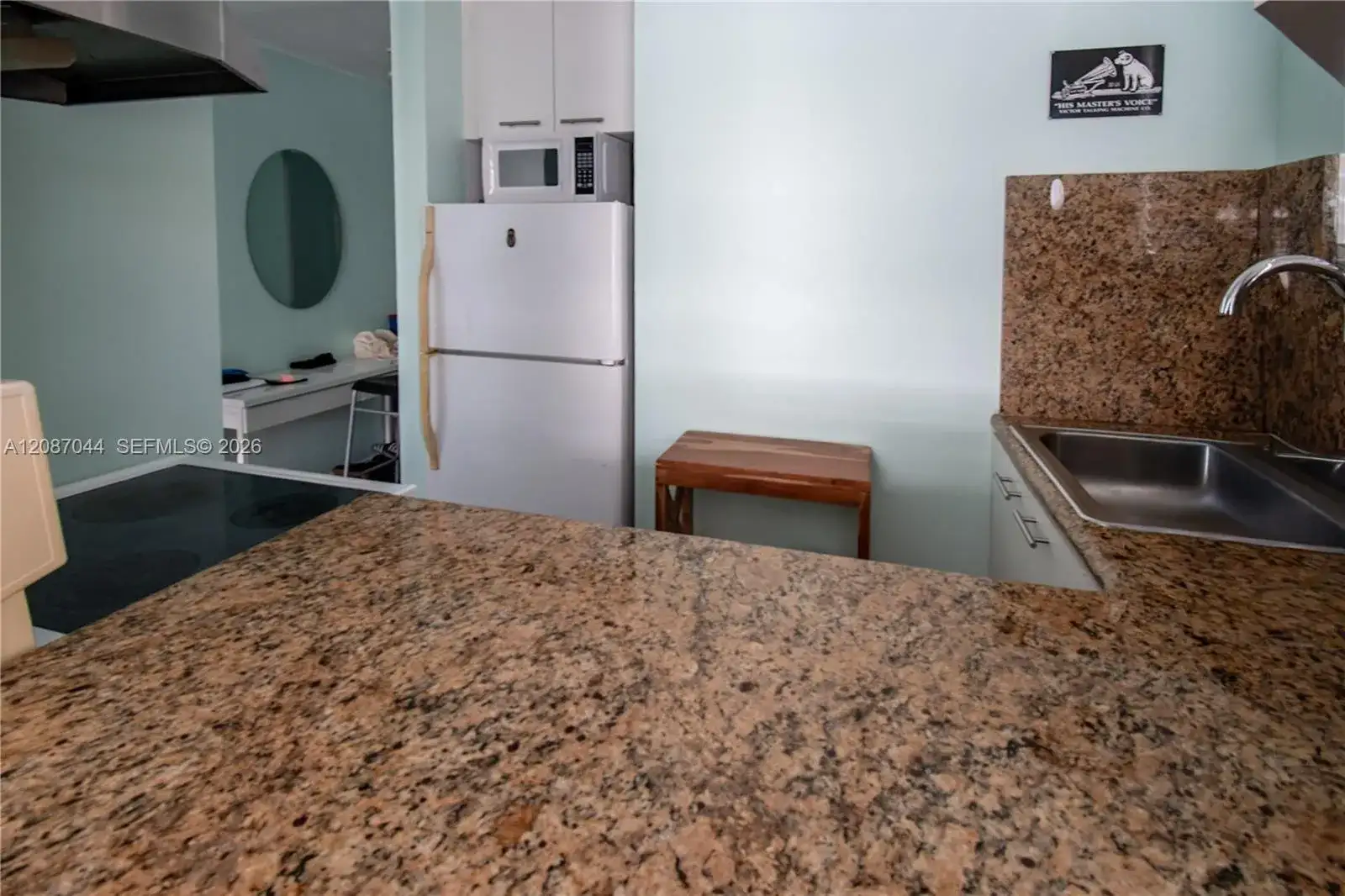 1460 Ocean Dr # 309, Miami Beach FL 33139 photo 4