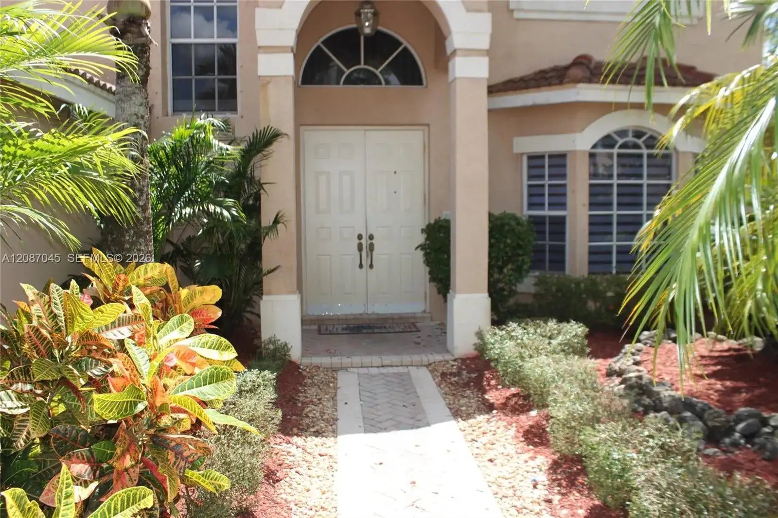 2568 Jardin Pl # 2568, Weston FL 33327 photo 2