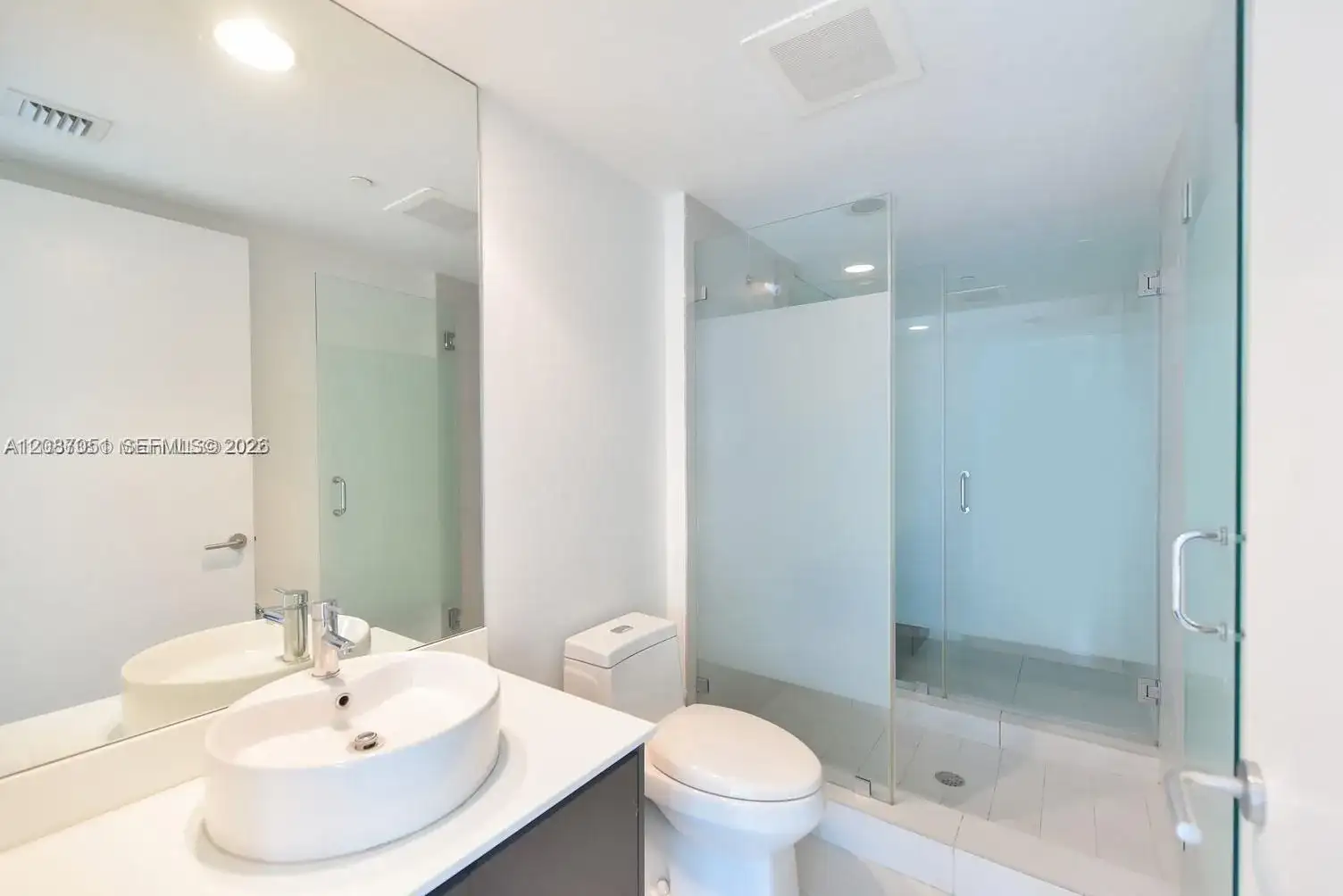 31 SE 6th St # 406, Miami FL 33131 photo 5