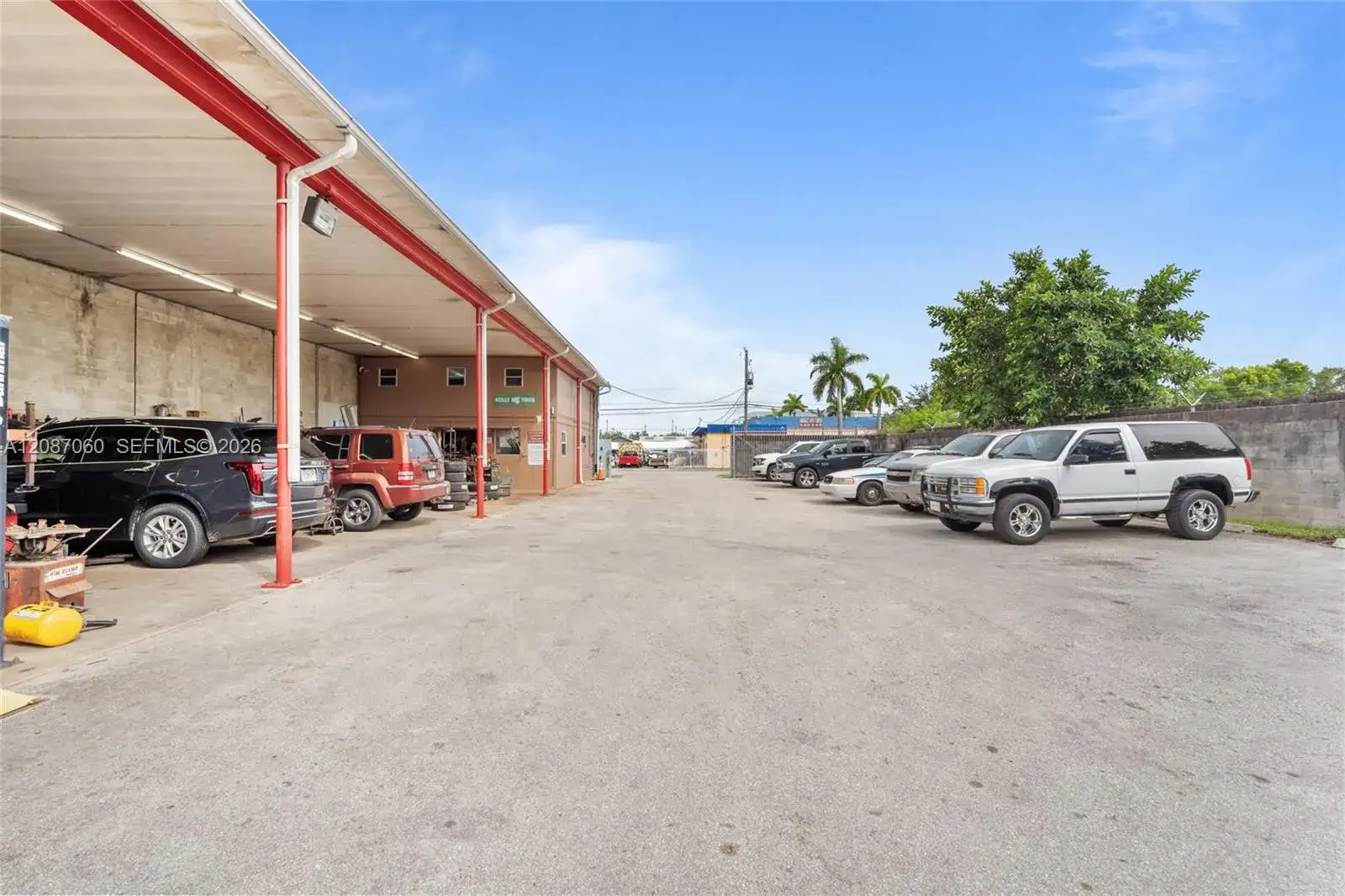 105 NE 1st Rd, Homestead FL 33030 photo 2