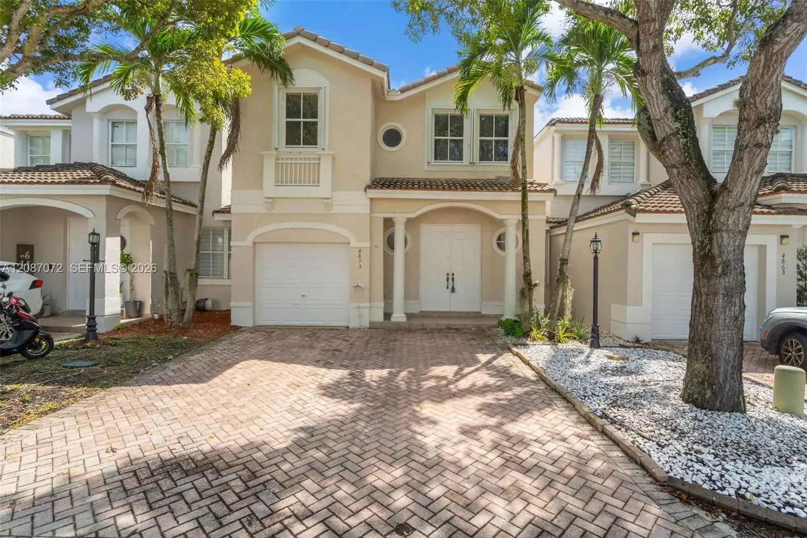 4873 NW 107th Path, Doral FL 33178 photo 3