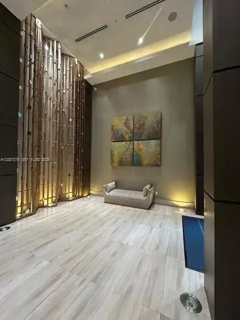 1010 SW 2nd Ave # 1606, Miami FL 33130 photo 3