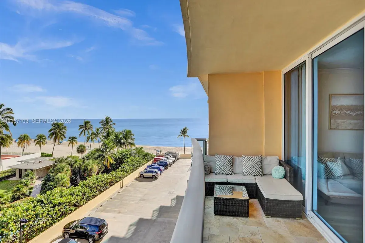 2501 S Ocean Dr, Hollywood FL 33019