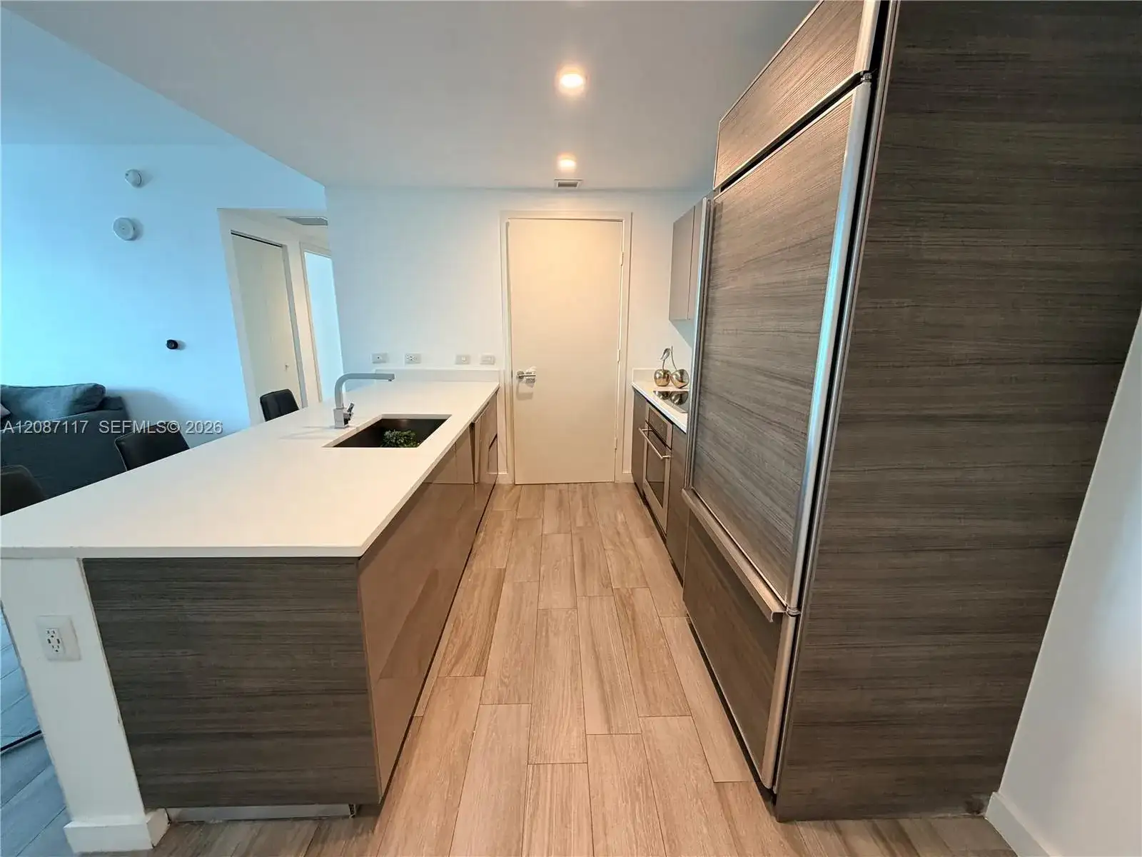 1100 S Miami Ave # 3008, Miami FL 33131 photo 3