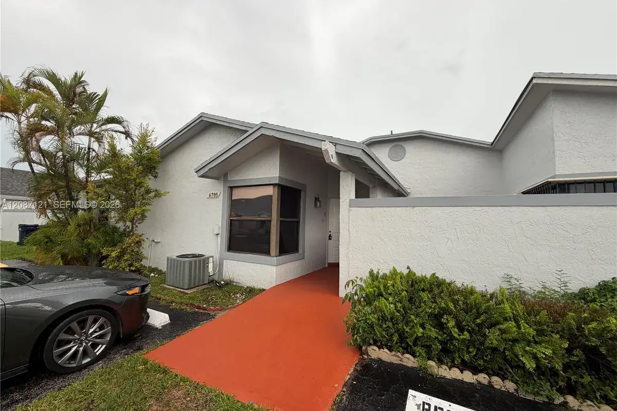 6705 SW 152nd Pl # 05, Miami FL 33193