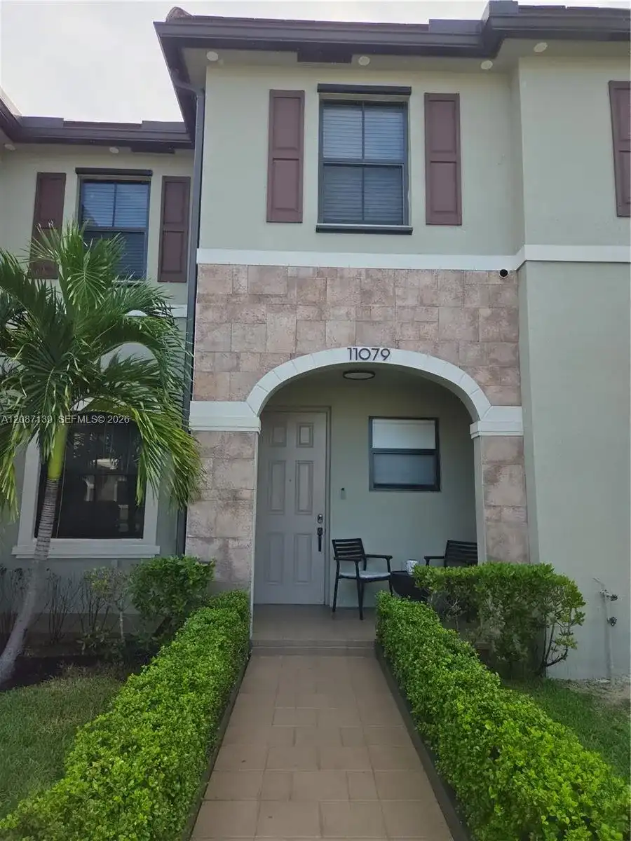 11079 W 32nd Ln, Hialeah FL 33018