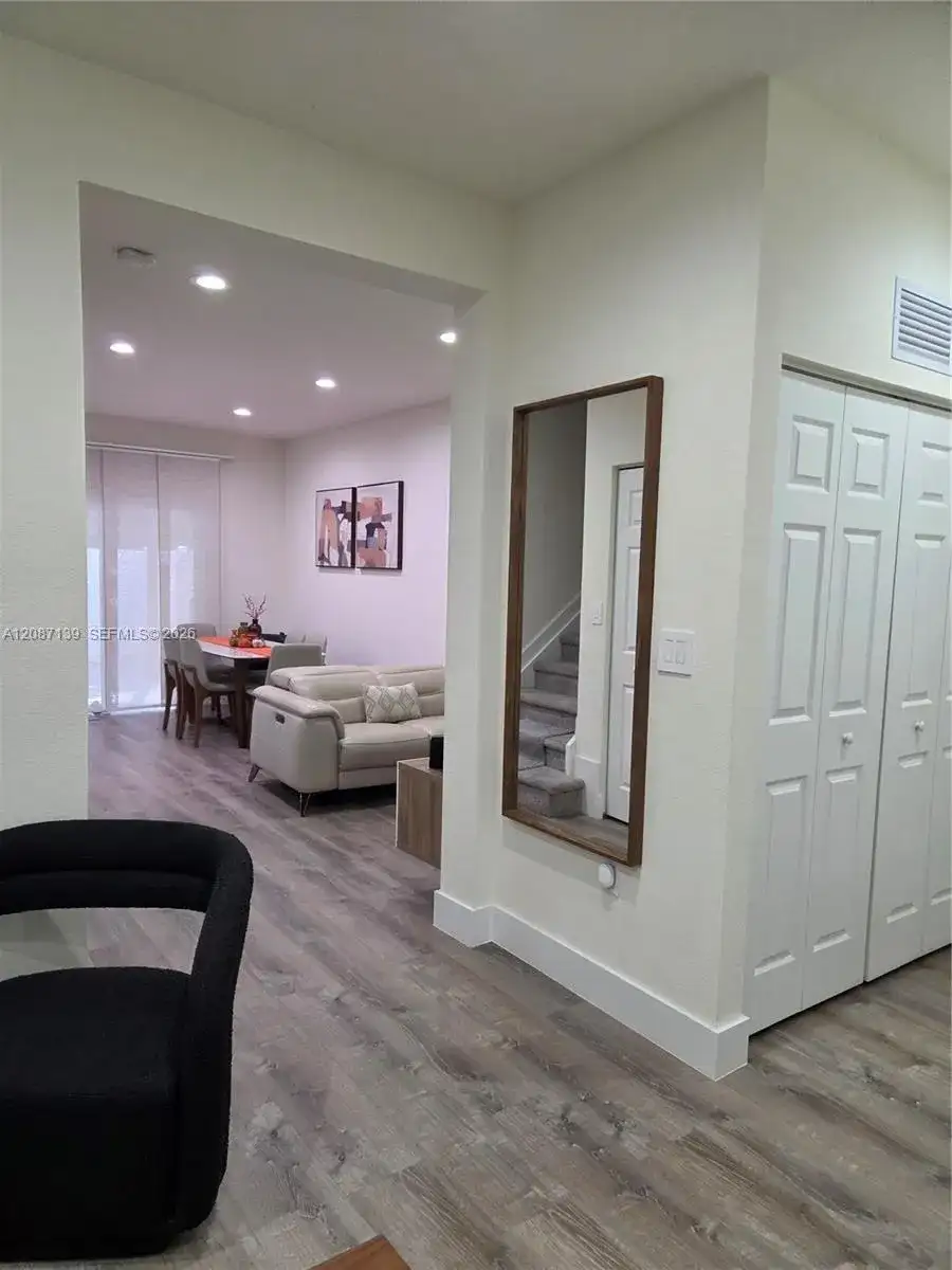 11079 W 32nd Ln, Hialeah FL 33018 photo 4
