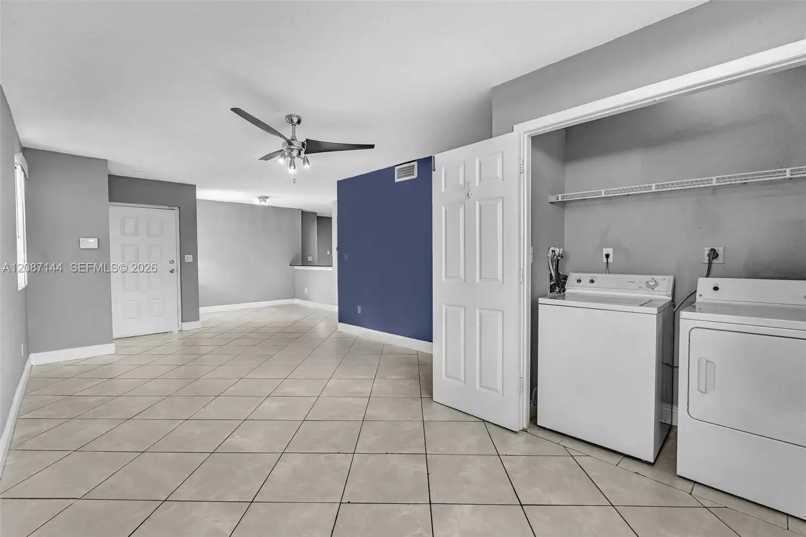 2881 N Oakland Forest Dr # 113, Oakland Park FL 33309 photo 4