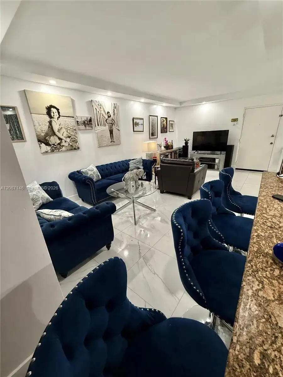 9441 SW 4th St # 301, Miami FL 33174 photo 4