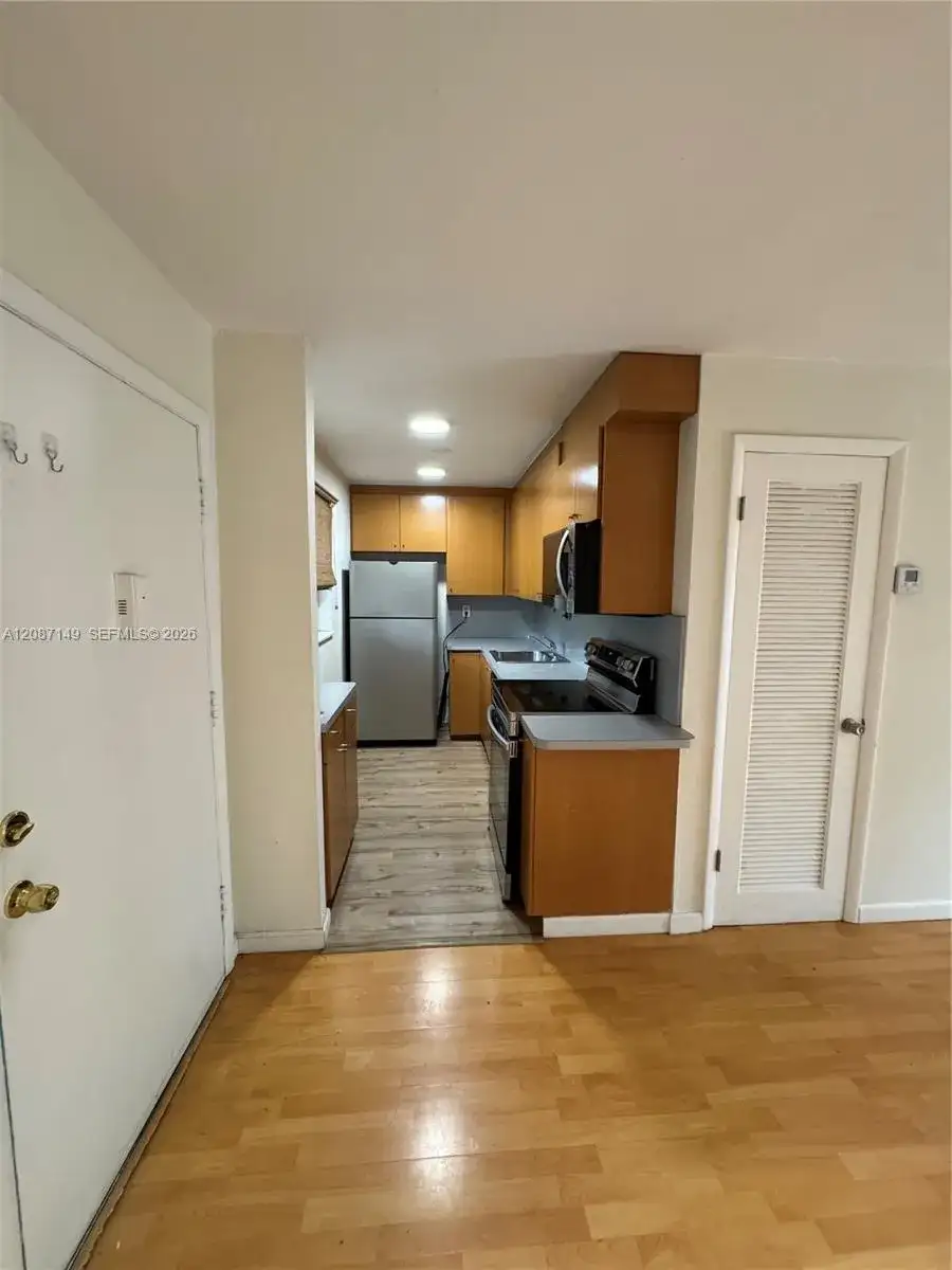 645 NE 121st St # 304, North Miami FL 33161 photo 2