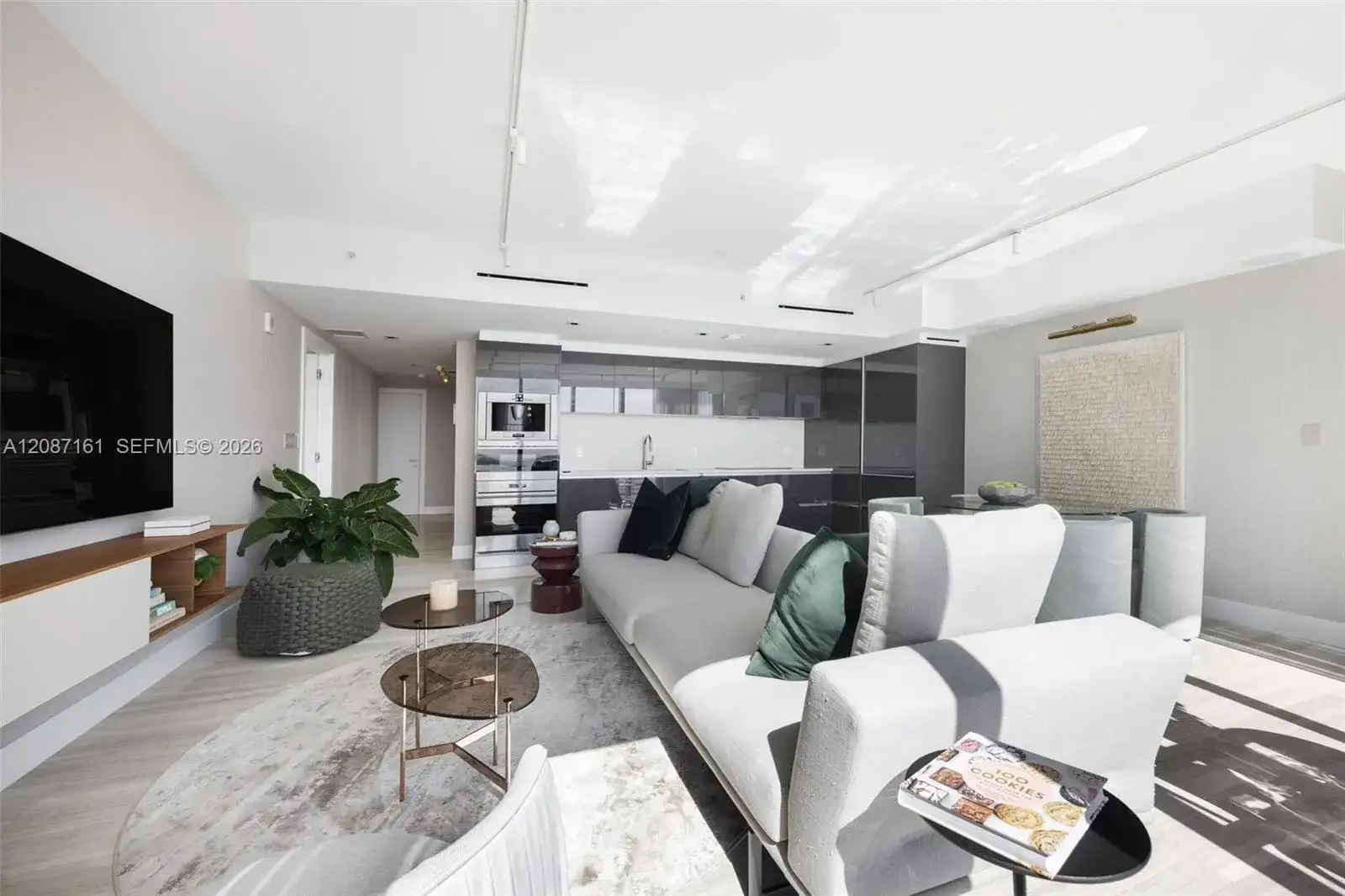 1451 Brickell Ave # 1901, Miami FL 33131 photo 2