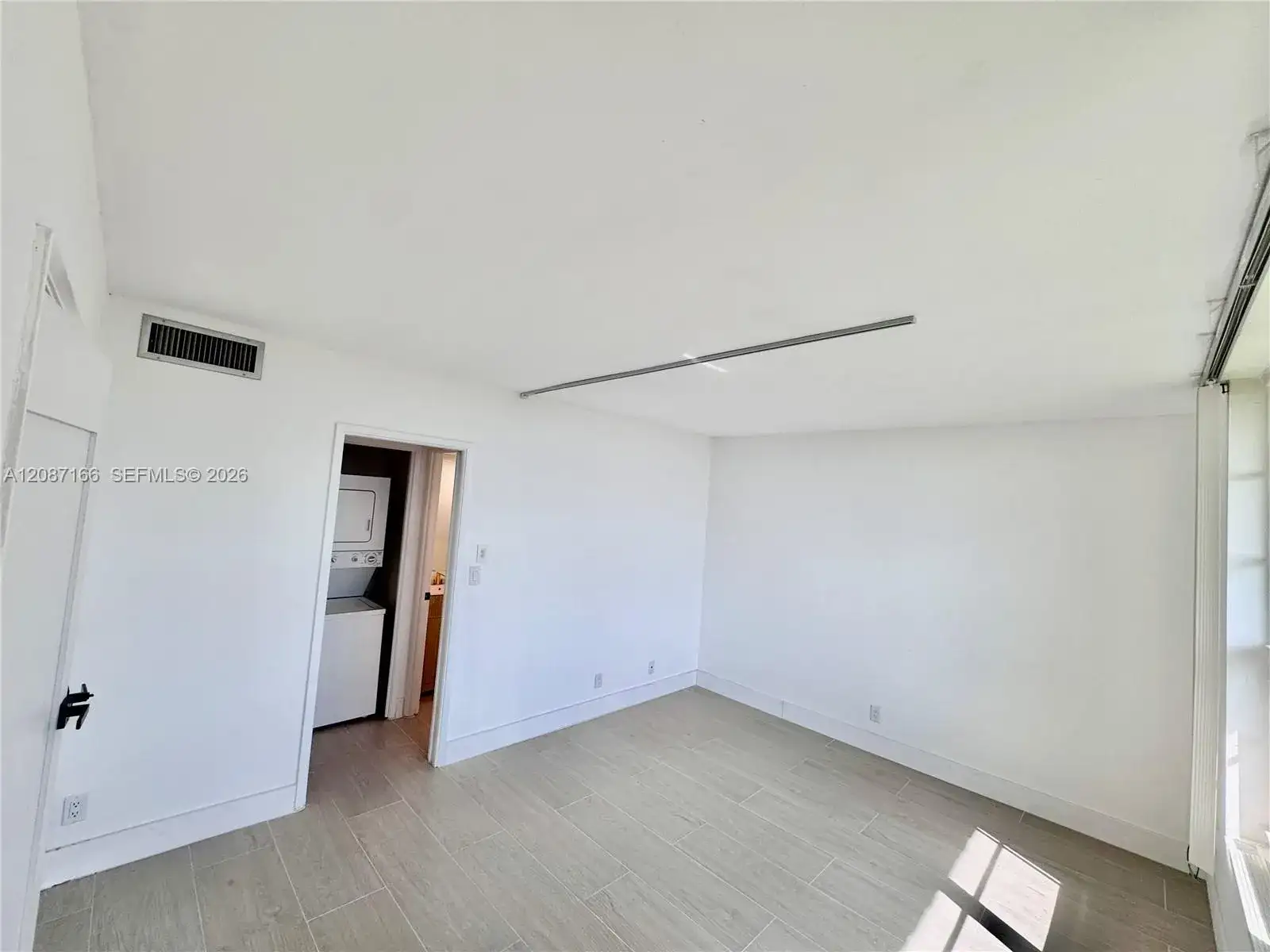 575 Oaks Ln # 1008, Pompano Beach FL 33069 photo 4