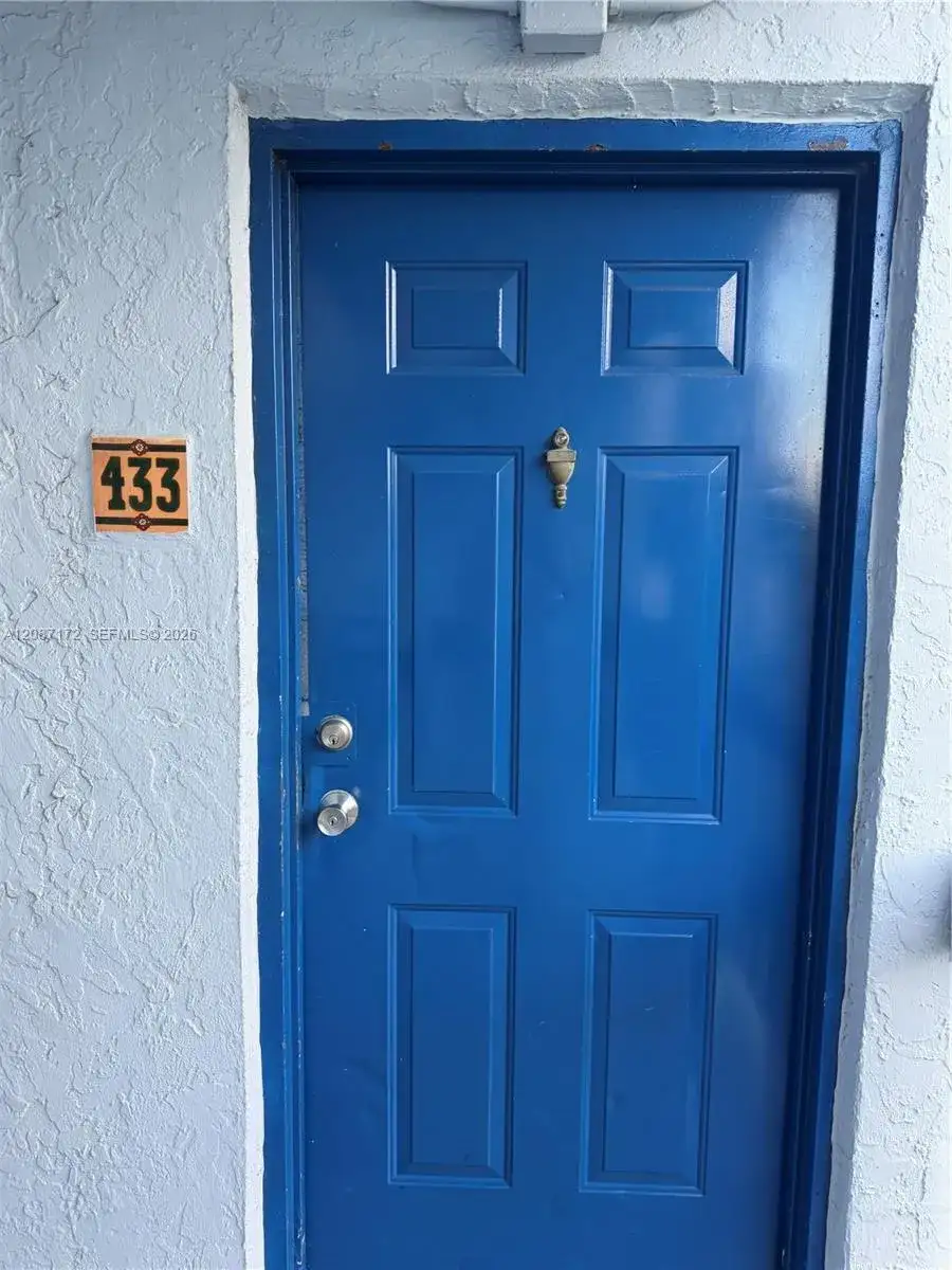 9460 Fontainebleau Blvd # 433, Miami FL 33172 photo 2