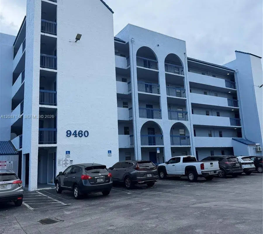 9460 Fontainebleau Blvd # 433, Miami FL 33172