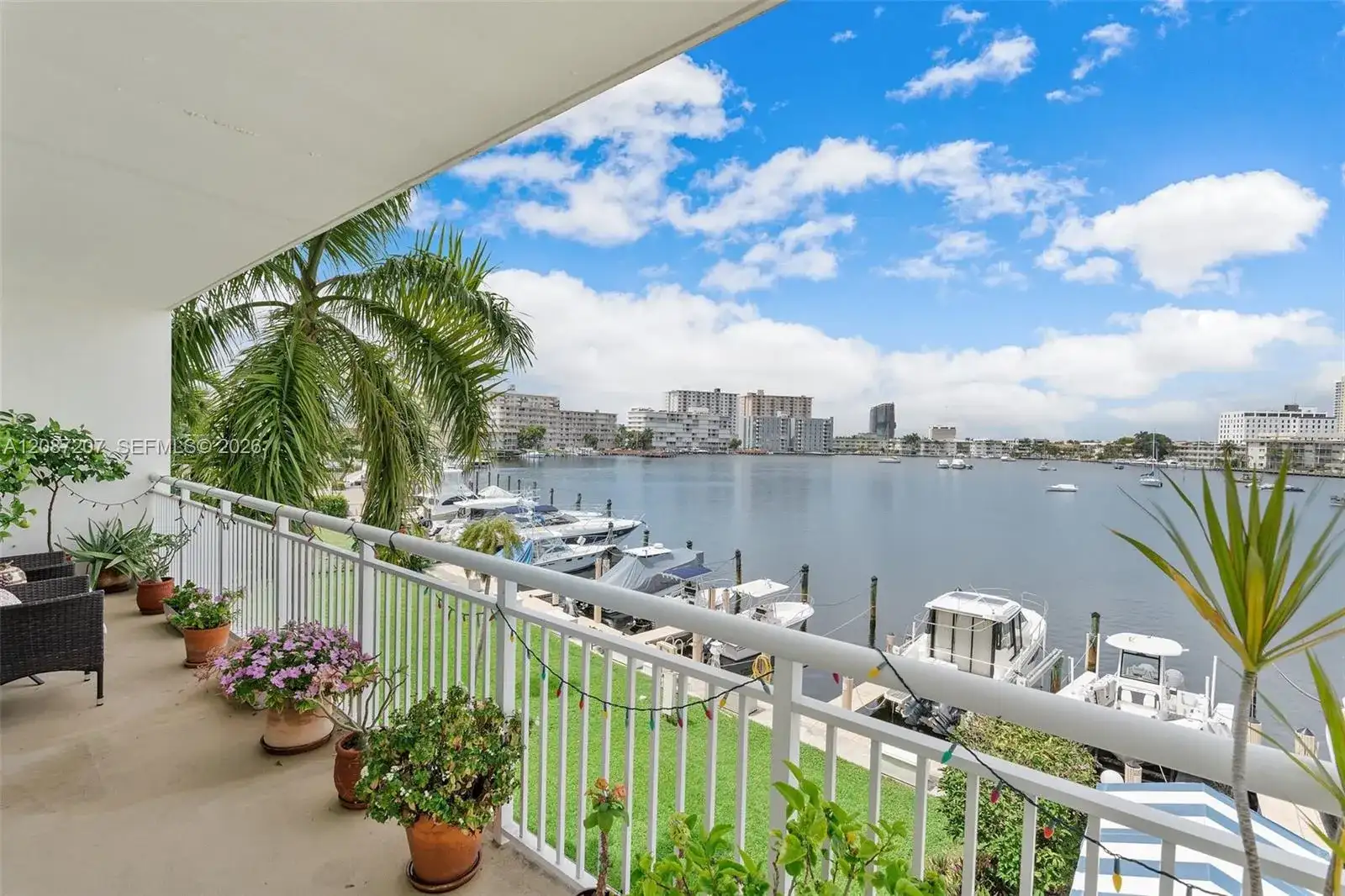 126 Golden Isles Dr # 34A, Hallandale Beach FL 33009 photo 2