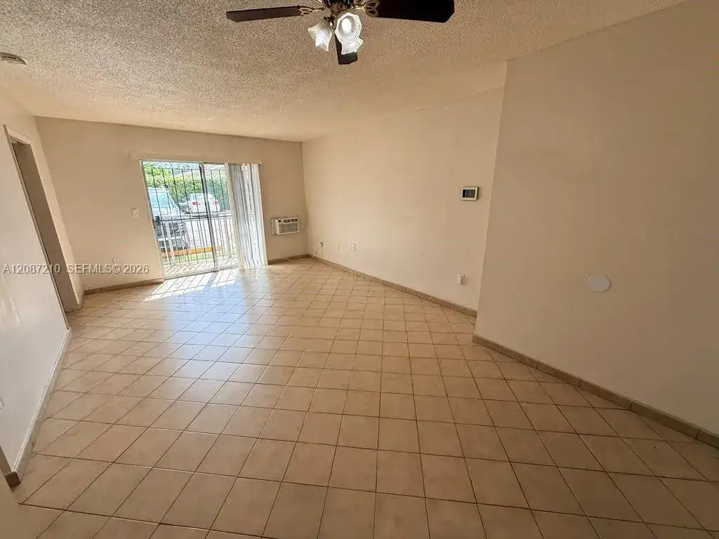 4713 NW 7th St # 1, Miami FL 33126 photo 2