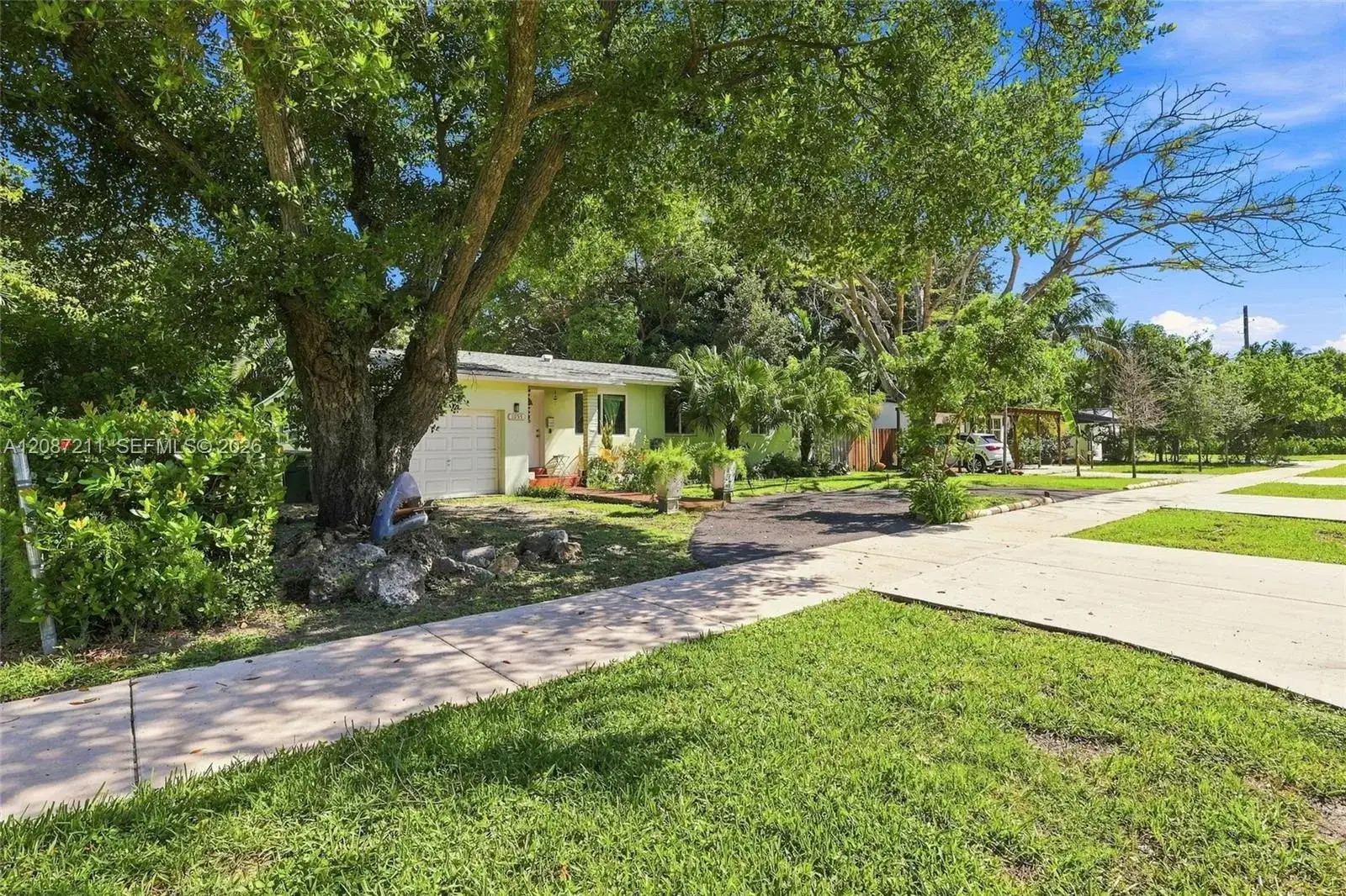 1055 NE 121st St # 1055, North Miami FL 33161 photo 2