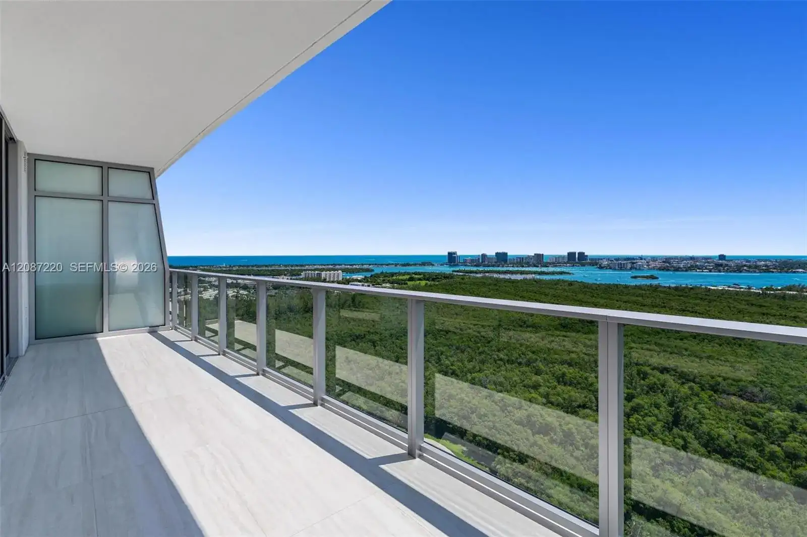 2411 Laguna # 2704, North Miami FL 33181 photo 5