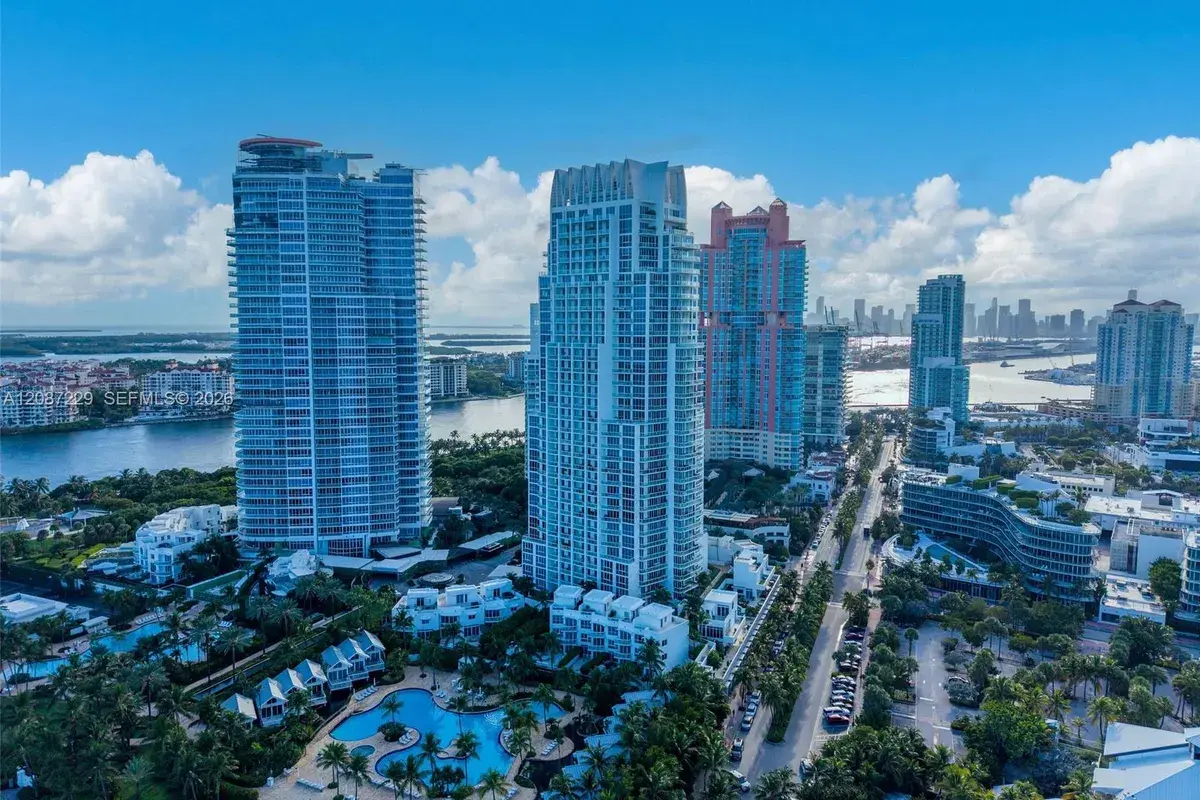 50 S Pointe Dr # 514, Miami Beach FL 33139