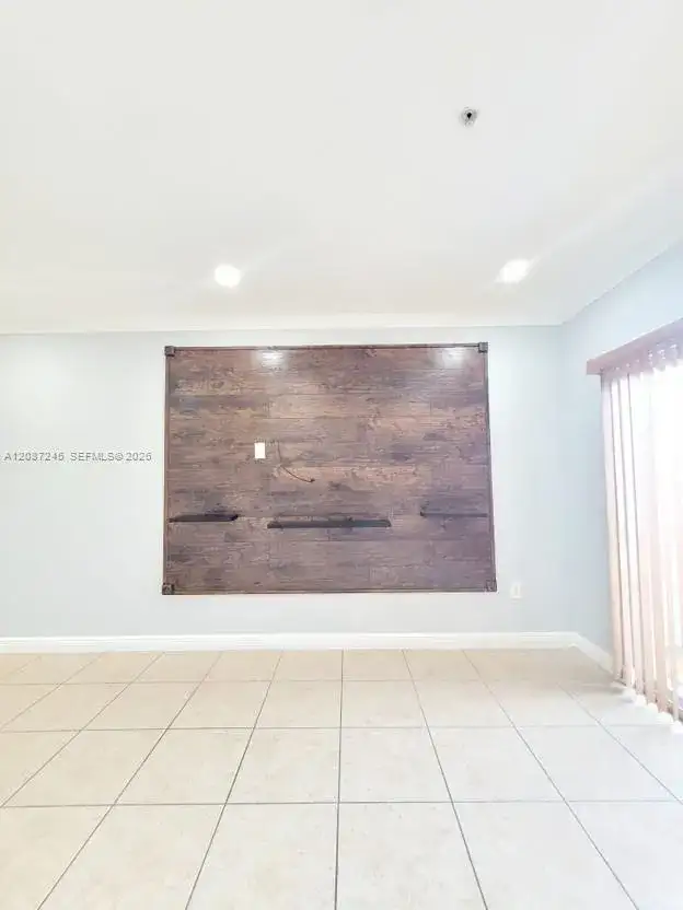 208 NW 47th Ave # 203, Miami FL 33126 photo 3