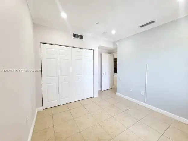 208 NW 47th Ave # 203, Miami FL 33126 photo 5