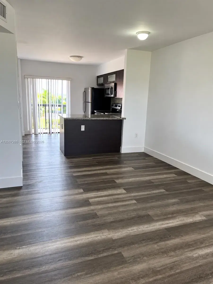 5400 W 21st Ct # 407, Hialeah FL 33016