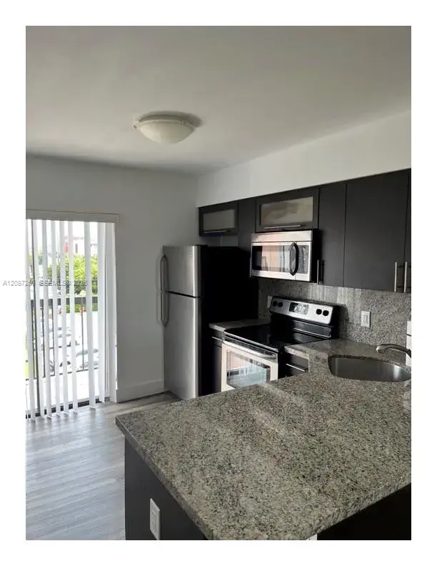 5400 W 21st Ct # 407, Hialeah FL 33016