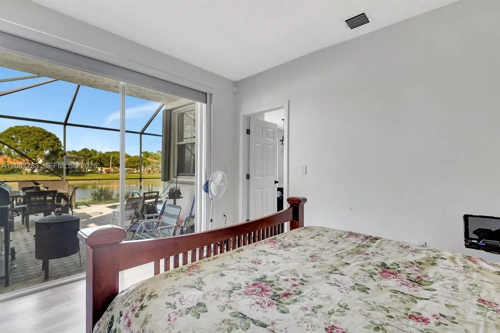 7647 Rockport Cir, Lake Worth FL 33467 photo 4