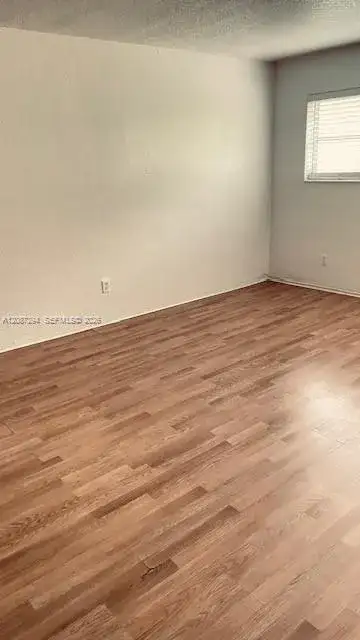 16851 NE 18th Ave # 302, North Miami Beach FL 33162 photo 3