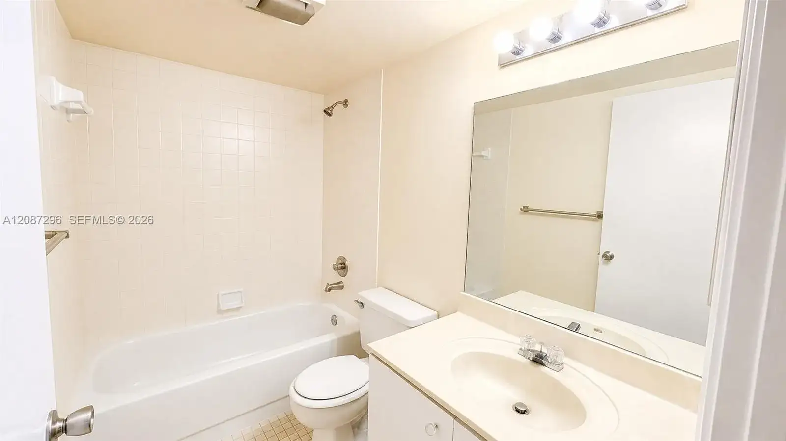 12900 SW 13th St # 413E, Pembroke Pines FL 33027 photo 5