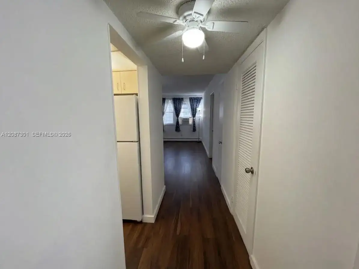 220 SW 9th Ave # 518, Hallandale Beach FL 33009 photo 4