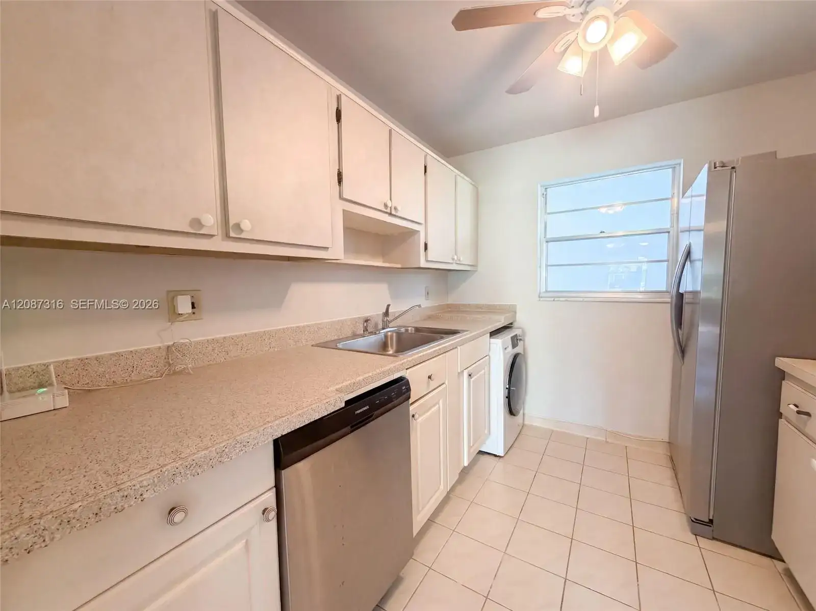 400 SW Golfview Ter # 112, Boynton Beach FL 33426 photo 2