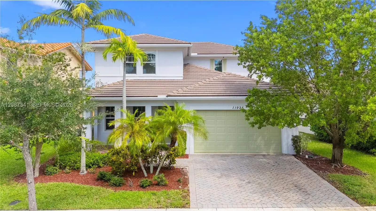 11925 NW 82nd St, Parkland FL 33076 photo 3