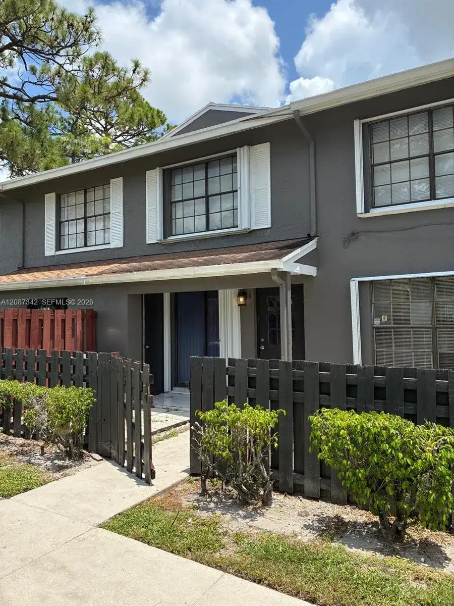 5023 E Society Pl E # I, West Palm Beach FL 33415