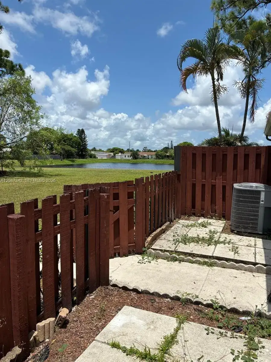 5023 E Society Pl E # I, West Palm Beach FL 33415 photo 2
