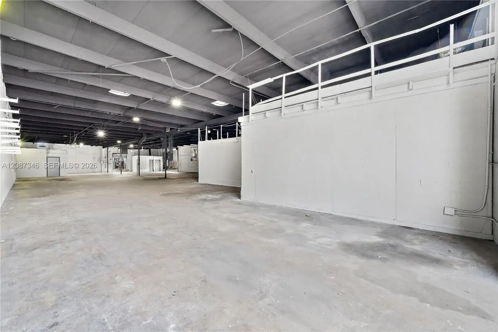 1050 E 24th St, Hialeah FL 33013 photo 4