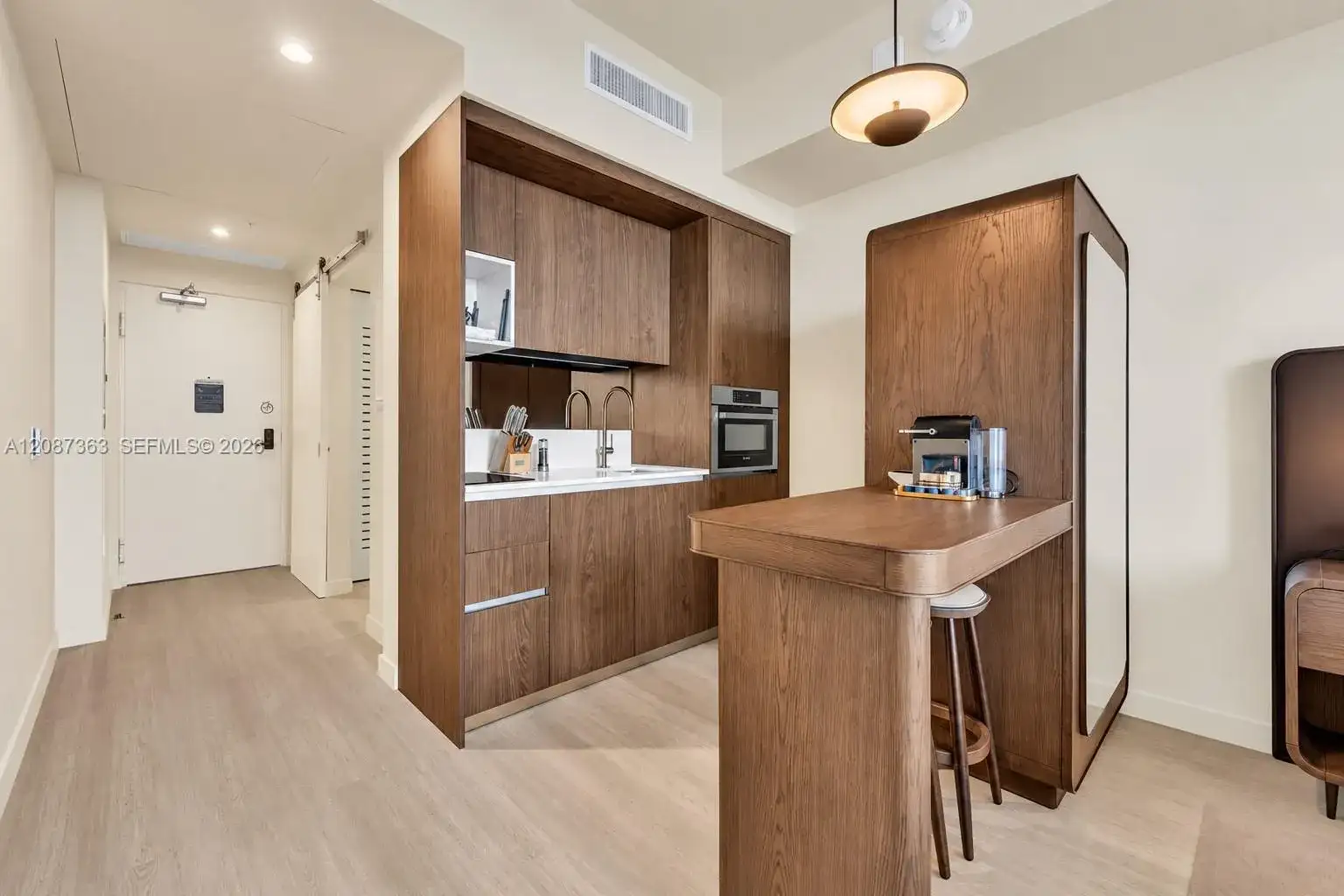 1621 SW 2nd Ave # 613, Miami FL 33129 photo 4