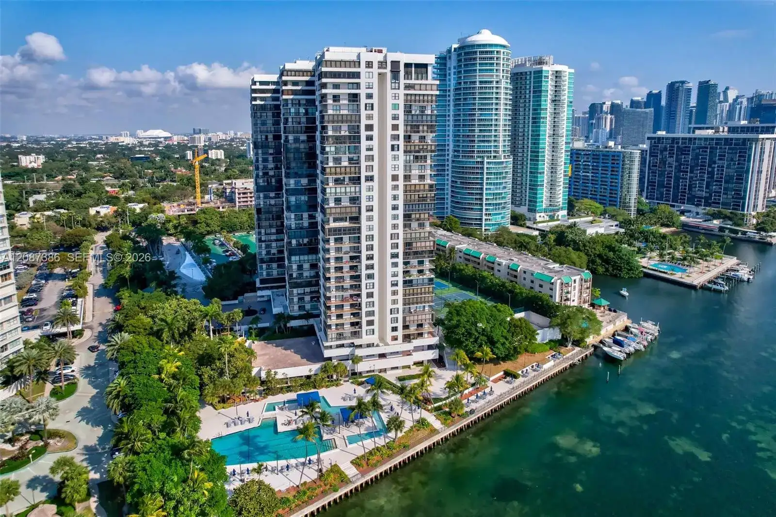 2333 Brickell Ave # 2814, Miami FL 33129 photo 2