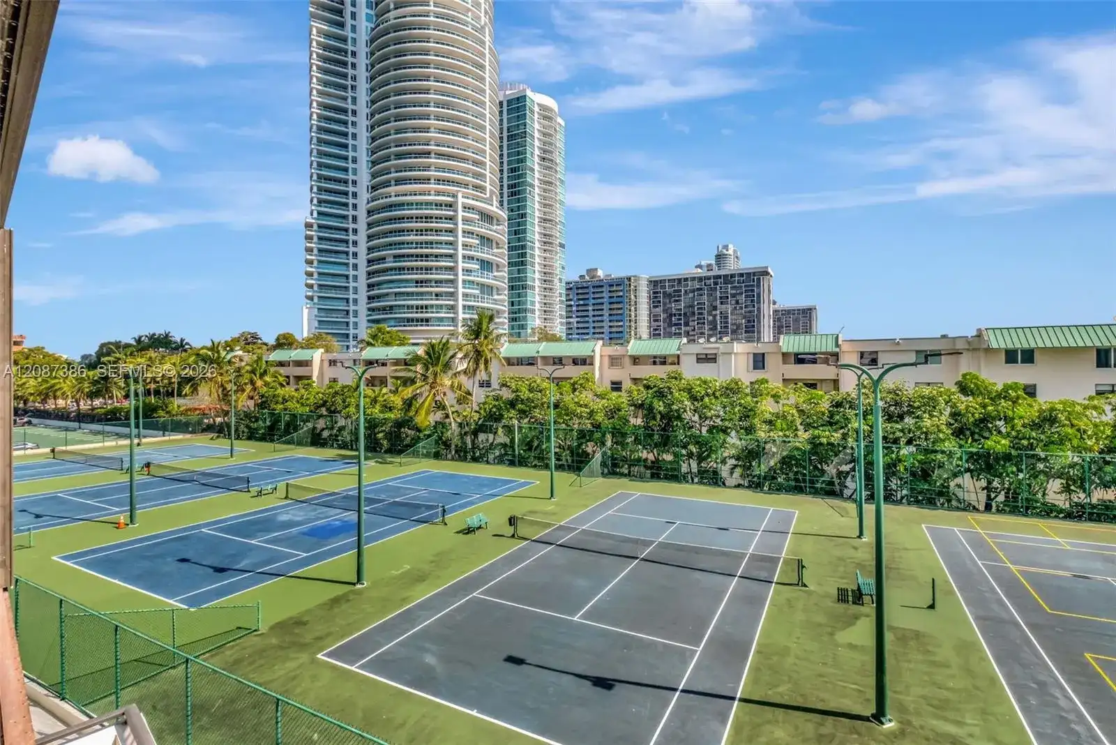 2333 Brickell Ave # 2814, Miami FL 33129 photo 4