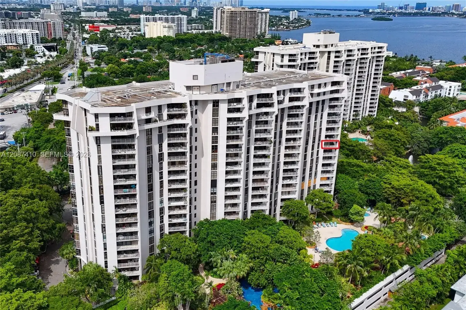 2000 Towerside Ter # 1206, Miami FL 33138 photo 2