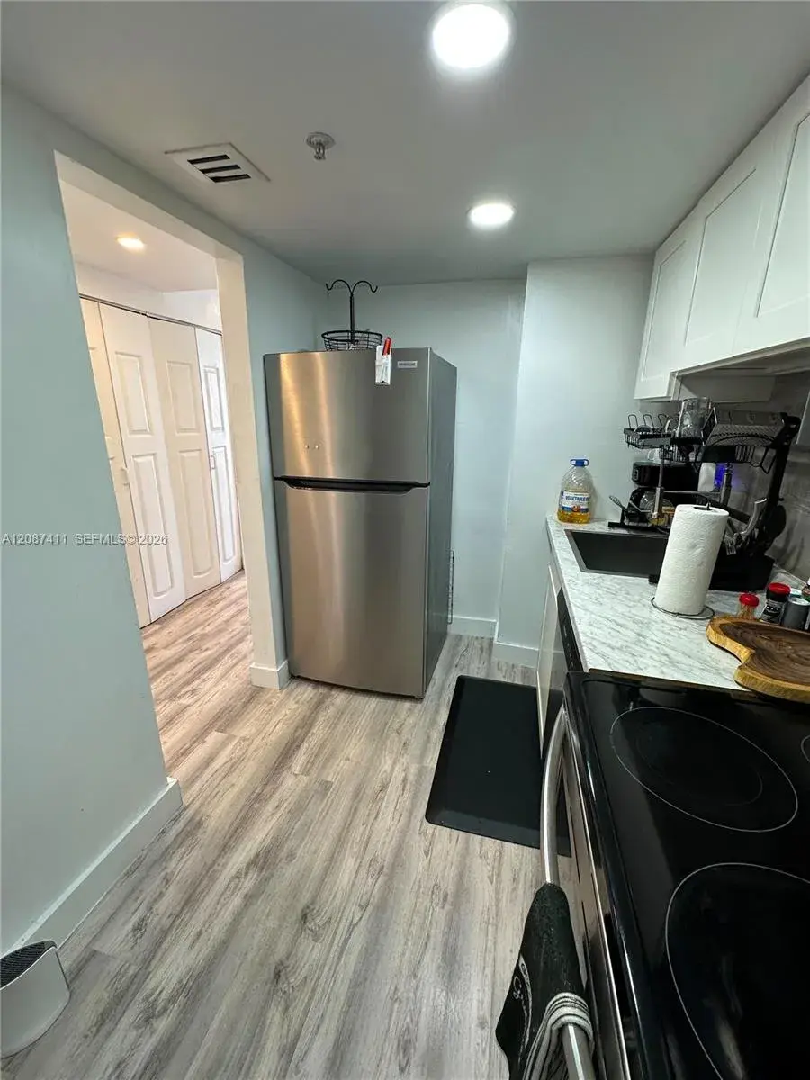 2829 Indian Creek Dr # 804, Miami Beach FL 33140